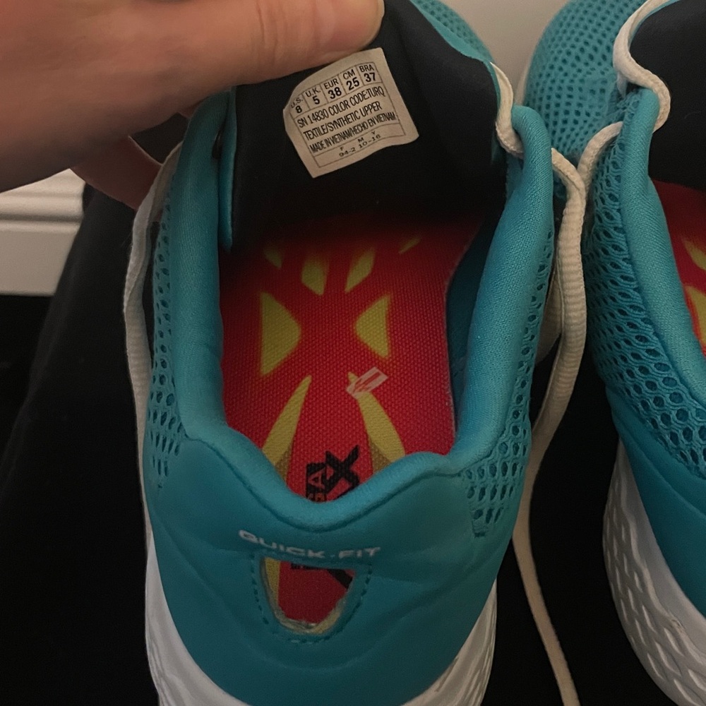 Skechers Teal Sneakers with White Details - Picture 10 of 10